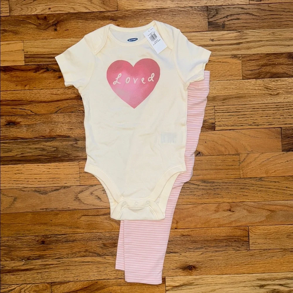 NWT Old Navy Toddler Set 18-24 months